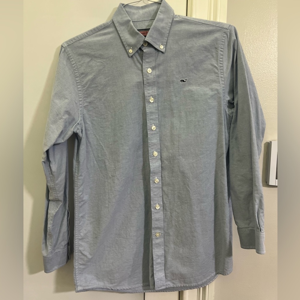 Men’s Vineyard Vines Whale Shirt size Large.